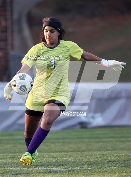 Thumbnail 2 in Charlotte Country Day School vs. Fort Mill photogallery.