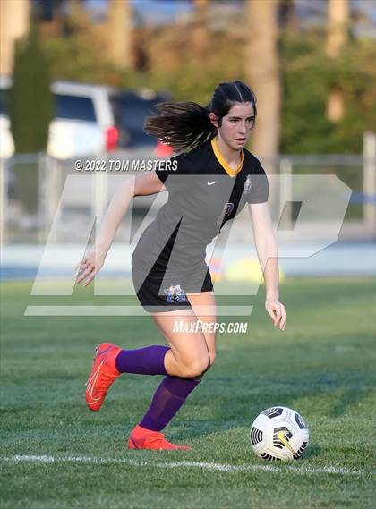 Thumbnail 3 in Charlotte Country Day School vs. Fort Mill photogallery.