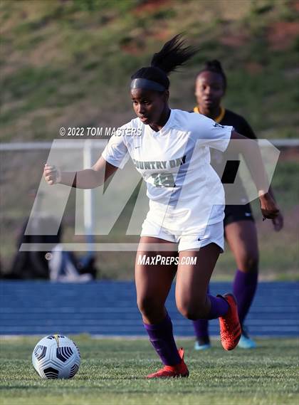 Thumbnail 2 in Charlotte Country Day School vs. Fort Mill photogallery.