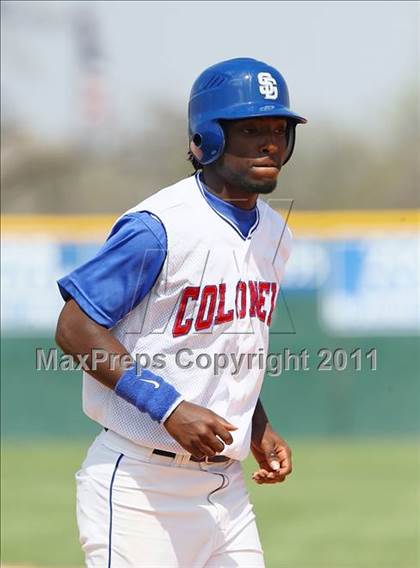 Thumbnail 3 in Grand Prairie vs South Garland (Grand Prairie Classic) photogallery.