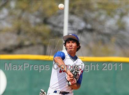 Thumbnail 2 in Grand Prairie vs South Garland (Grand Prairie Classic) photogallery.