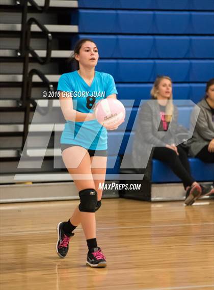 Thumbnail 1 in McGehee vs Thomas Jefferson (Penguin Volleyball Classic) photogallery.
