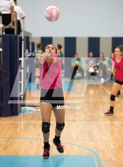 Thumbnail 2 in McGehee vs Thomas Jefferson (Penguin Volleyball Classic) photogallery.