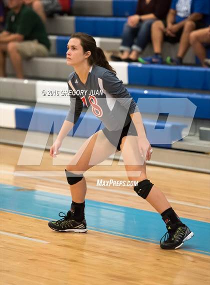 Thumbnail 2 in McGehee vs Thomas Jefferson (Penguin Volleyball Classic) photogallery.