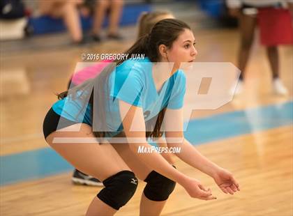 Thumbnail 3 in McGehee vs Thomas Jefferson (Penguin Volleyball Classic) photogallery.