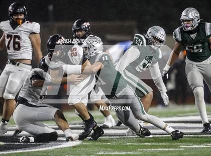 Thumbnail 3 in De La Salle vs. Pittsburg  (CIF NCS Open Final) photogallery.