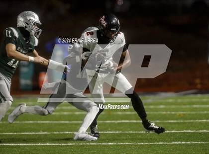 Thumbnail 2 in De La Salle vs. Pittsburg  (CIF NCS Open Final) photogallery.