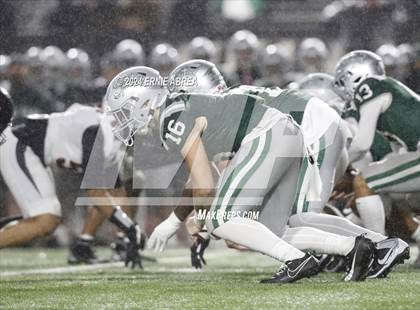 Thumbnail 2 in De La Salle vs. Pittsburg  (CIF NCS Open Final) photogallery.
