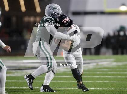 Thumbnail 1 in De La Salle vs. Pittsburg  (CIF NCS Open Final) photogallery.
