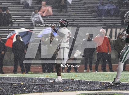 Thumbnail 2 in De La Salle vs. Pittsburg  (CIF NCS Open Final) photogallery.