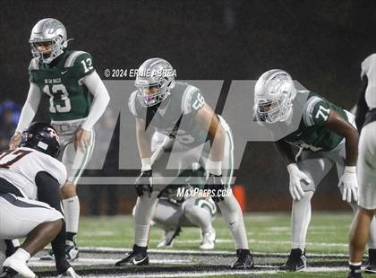 Thumbnail 2 in De La Salle vs. Pittsburg  (CIF NCS Open Final) photogallery.