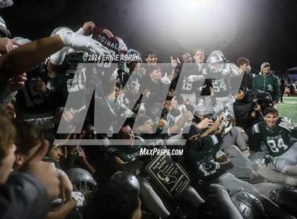 Thumbnail 1 in De La Salle vs. Pittsburg  (CIF NCS Open Final) photogallery.