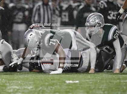 Thumbnail 3 in De La Salle vs. Pittsburg  (CIF NCS Open Final) photogallery.