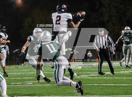 Thumbnail 3 in De La Salle vs. Pittsburg  (CIF NCS Open Final) photogallery.