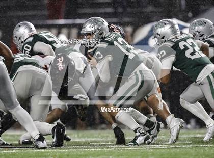 Thumbnail 2 in De La Salle vs. Pittsburg  (CIF NCS Open Final) photogallery.