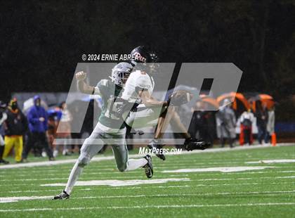 Thumbnail 1 in De La Salle vs. Pittsburg  (CIF NCS Open Final) photogallery.