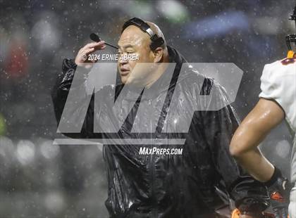 Thumbnail 3 in De La Salle vs. Pittsburg  (CIF NCS Open Final) photogallery.