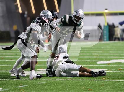 Thumbnail 3 in De La Salle vs. Pittsburg  (CIF NCS Open Final) photogallery.