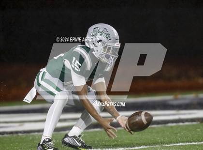 Thumbnail 2 in De La Salle vs. Pittsburg  (CIF NCS Open Final) photogallery.