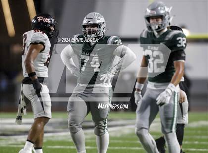 Thumbnail 1 in De La Salle vs. Pittsburg  (CIF NCS Open Final) photogallery.