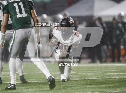 Thumbnail 3 in De La Salle vs. Pittsburg  (CIF NCS Open Final) photogallery.