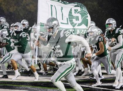Thumbnail 3 in De La Salle vs. Pittsburg  (CIF NCS Open Final) photogallery.