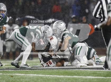 Thumbnail 3 in De La Salle vs. Pittsburg  (CIF NCS Open Final) photogallery.