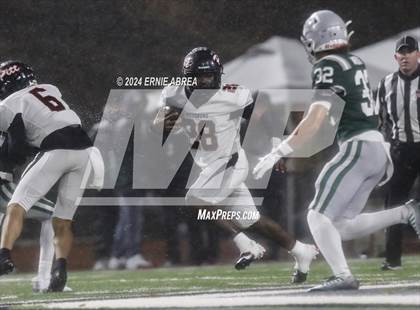 Thumbnail 2 in De La Salle vs. Pittsburg  (CIF NCS Open Final) photogallery.