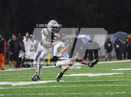 Thumbnail 3 in De La Salle vs. Pittsburg  (CIF NCS Open Final) photogallery.