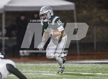 Thumbnail 3 in De La Salle vs. Pittsburg  (CIF NCS Open Final) photogallery.
