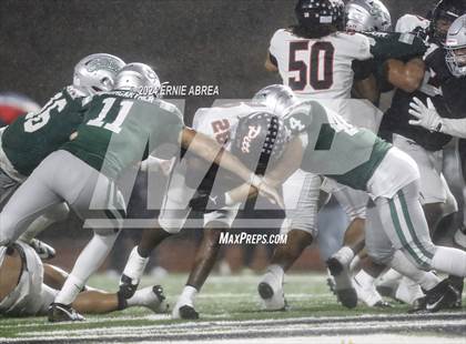Thumbnail 1 in De La Salle vs. Pittsburg  (CIF NCS Open Final) photogallery.