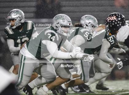 Thumbnail 2 in De La Salle vs. Pittsburg  (CIF NCS Open Final) photogallery.