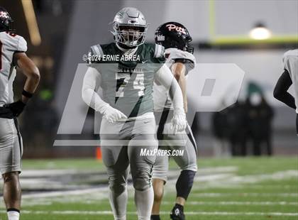 Thumbnail 3 in De La Salle vs. Pittsburg  (CIF NCS Open Final) photogallery.