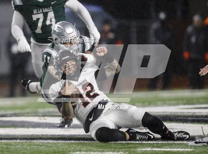 Thumbnail 1 in De La Salle vs. Pittsburg  (CIF NCS Open Final) photogallery.