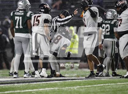 Thumbnail 1 in De La Salle vs. Pittsburg  (CIF NCS Open Final) photogallery.