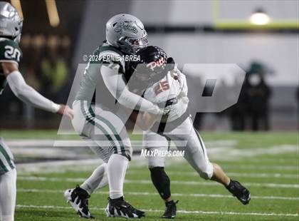 Thumbnail 2 in De La Salle vs. Pittsburg  (CIF NCS Open Final) photogallery.