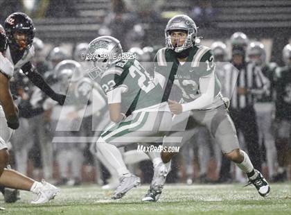Thumbnail 3 in De La Salle vs. Pittsburg  (CIF NCS Open Final) photogallery.