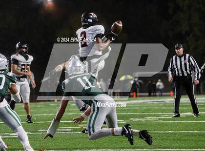 Thumbnail 2 in De La Salle vs. Pittsburg  (CIF NCS Open Final) photogallery.