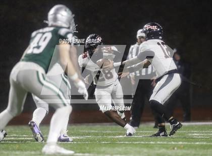 Thumbnail 2 in De La Salle vs. Pittsburg  (CIF NCS Open Final) photogallery.