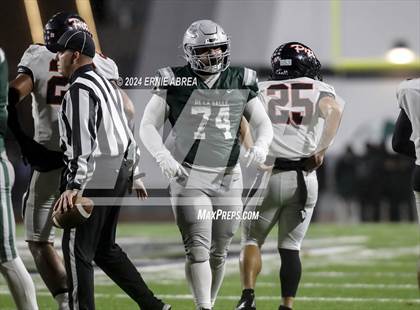 Thumbnail 3 in De La Salle vs. Pittsburg  (CIF NCS Open Final) photogallery.