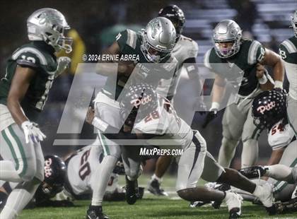 Thumbnail 1 in De La Salle vs. Pittsburg  (CIF NCS Open Final) photogallery.