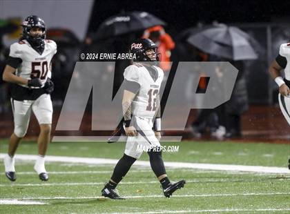 Thumbnail 1 in De La Salle vs. Pittsburg  (CIF NCS Open Final) photogallery.