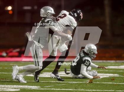 Thumbnail 3 in De La Salle vs. Pittsburg  (CIF NCS Open Final) photogallery.