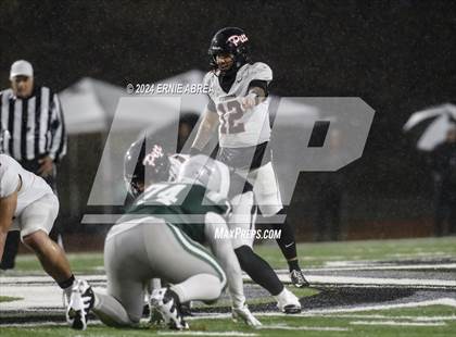 Thumbnail 2 in De La Salle vs. Pittsburg  (CIF NCS Open Final) photogallery.