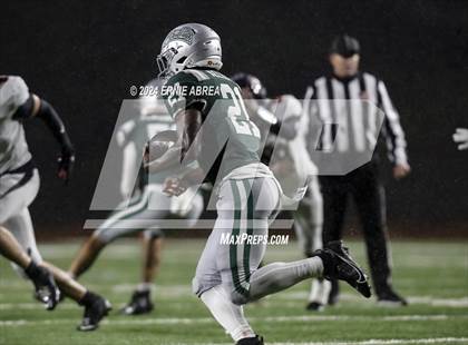 Thumbnail 1 in De La Salle vs. Pittsburg  (CIF NCS Open Final) photogallery.