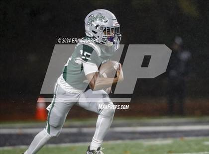 Thumbnail 1 in De La Salle vs. Pittsburg  (CIF NCS Open Final) photogallery.