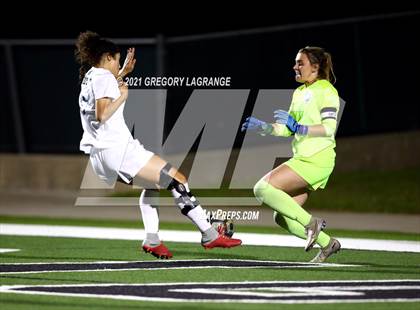 Thumbnail 2 in V.R. Eaton vs Flower Mound (UIL 6A Regional Semifinal) photogallery.