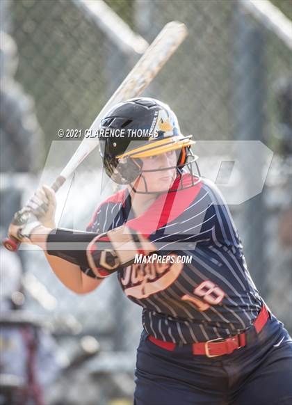 Thumbnail 1 in Independence @ Loudoun Valley photogallery.