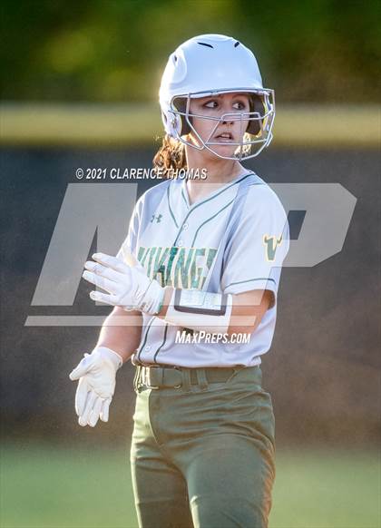 Thumbnail 1 in Independence @ Loudoun Valley photogallery.