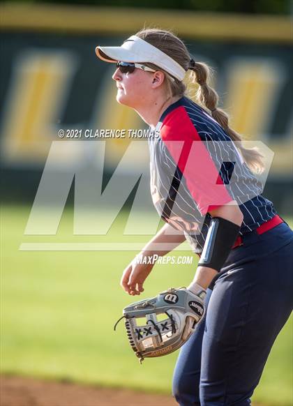 Thumbnail 2 in Independence @ Loudoun Valley photogallery.